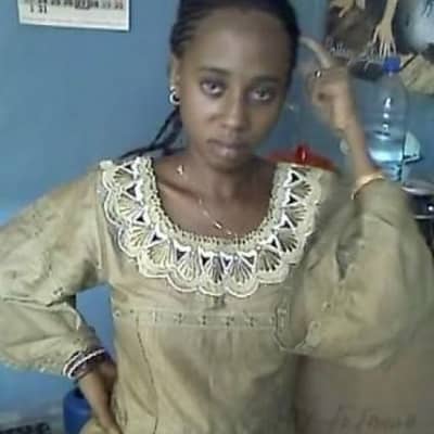 Akhona
