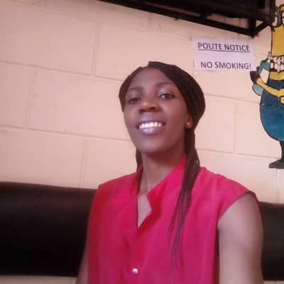 val akinyi