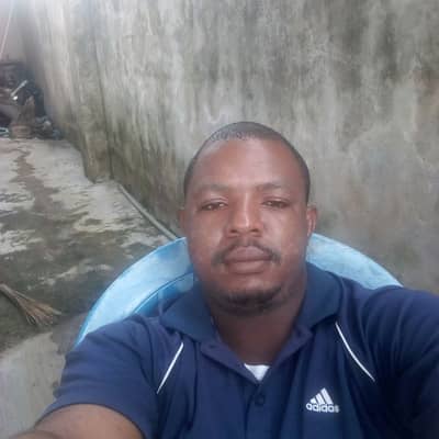 Alonge