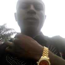 Moses Valluv