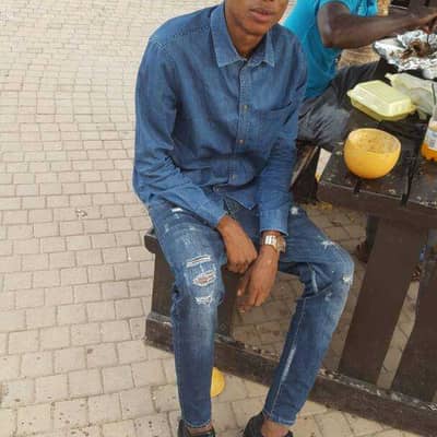 Favour_lee