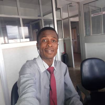 emmanuel_emmzzy