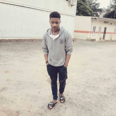 Comely21