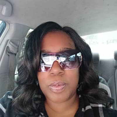 Tina Hollis