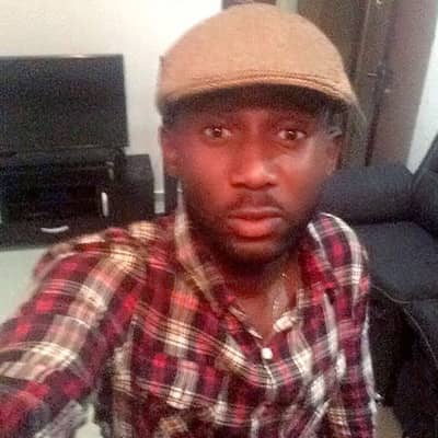 Tosin077
