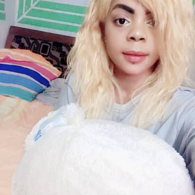bonjour je suis FANNY