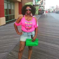 Queen R