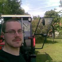 André