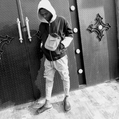 $Leezzy%Hustle$