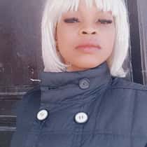 angela