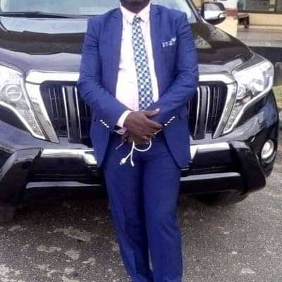 dr David