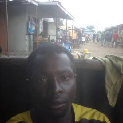 Pascal ayoma