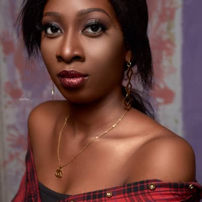 Lady vee