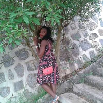 Yolande maptue