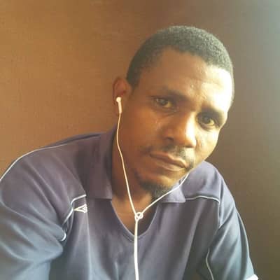 Adesola1985