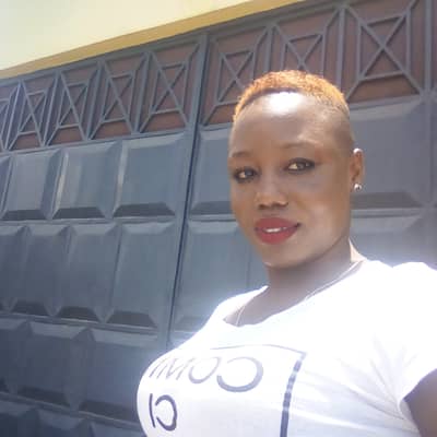 Janet adhiambo