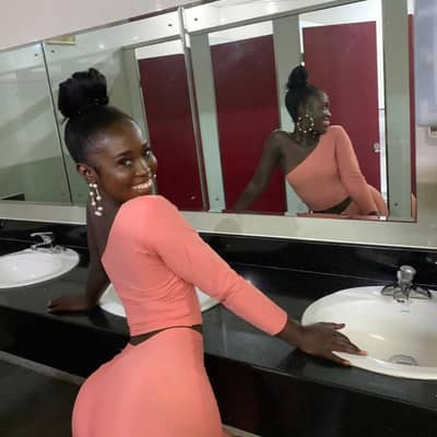 obaapa esther