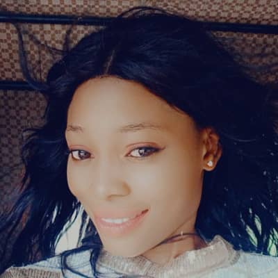 Esszy uwaoma