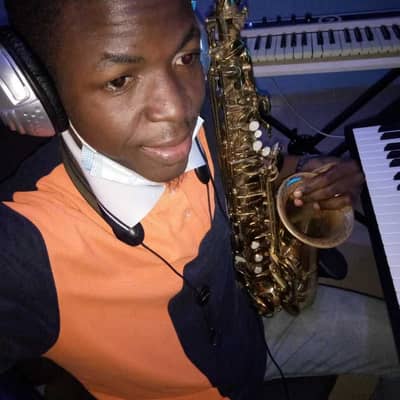 dammysax_soloist