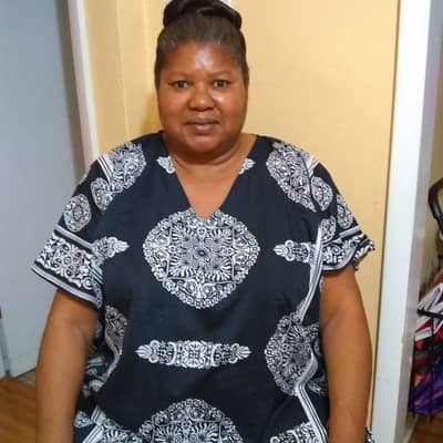 Darlene R Davis
