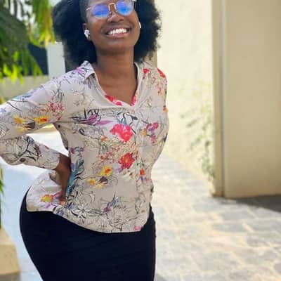asantiwaa Jennifer