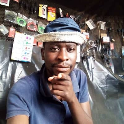 Arnold ndlovu