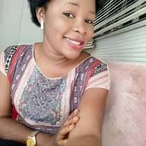 Serwaa Riana