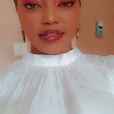 Vee Mwamba