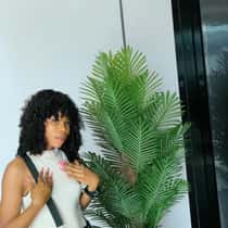Shugar girl