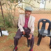 Hlale