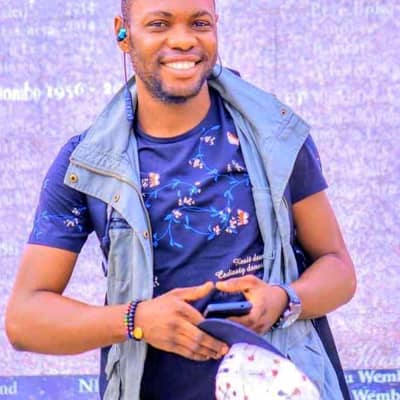 Guyllite asaph mantama