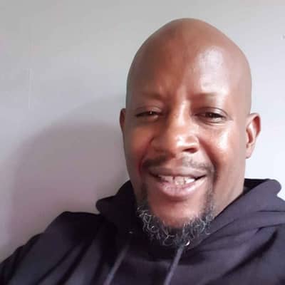 Carlos Dyer