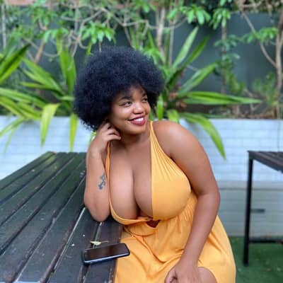 Akua sexy