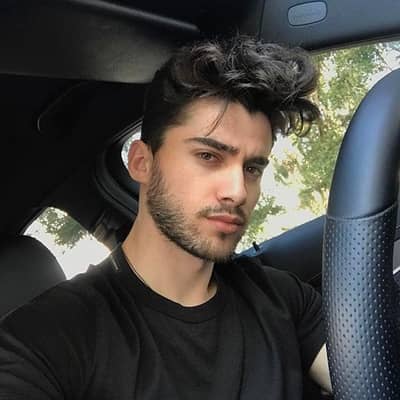 Adrian030
