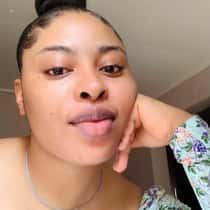 Akosua 🌹