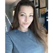 Sandra Lynne