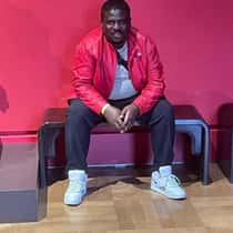 Noni Wallata