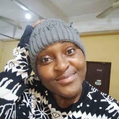 just_Lauretta