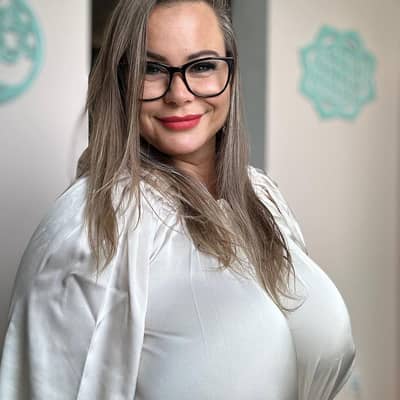 Angela300