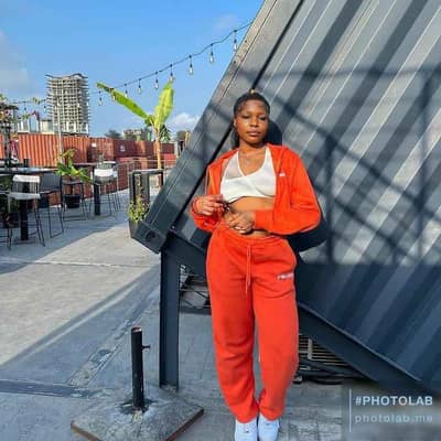 favour ashien