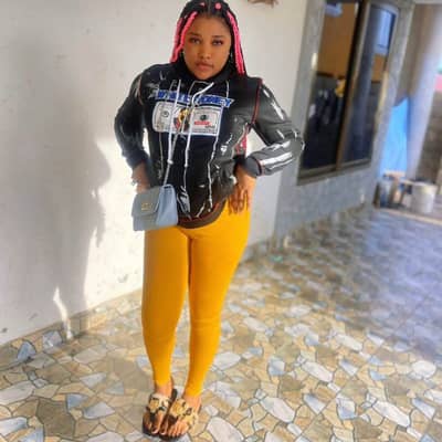 Favour Candy💛