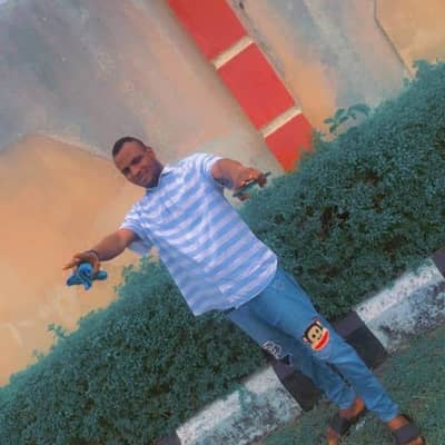 OYETOMIDE OYEKUNLE