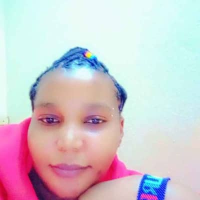 AFRICAN WOMAN