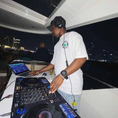 dj Chiqs