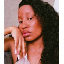 Noni M