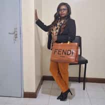 Es