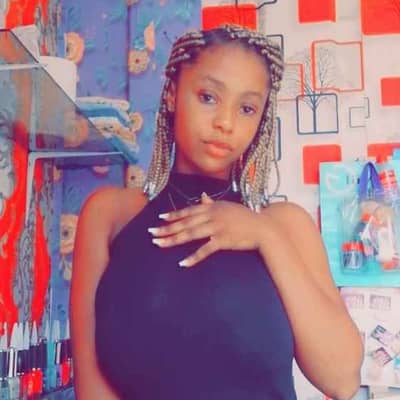 Nana Akua Adepa mizzel