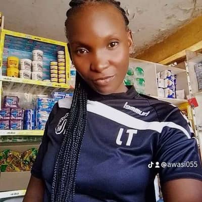 Jackie awasi
