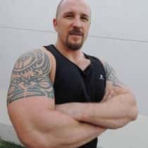 Alex George