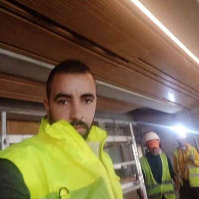 Yanis